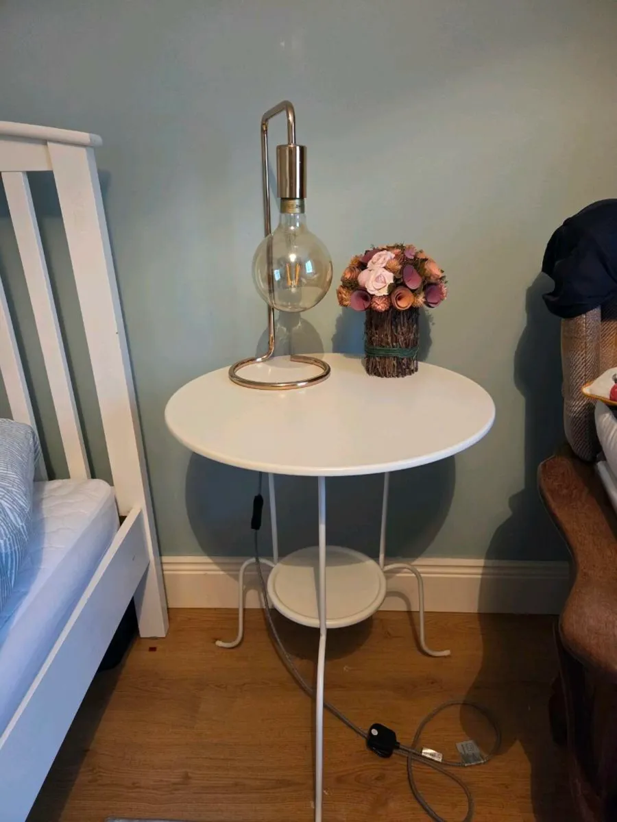 Double bed & side table - Image 3