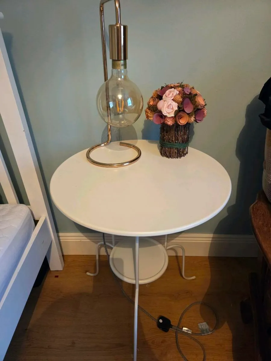 Double bed & side table - Image 4