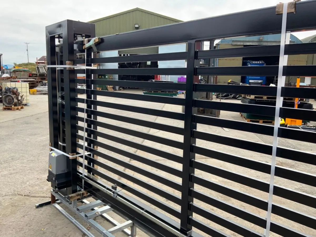 20ft CANTILEVER ELECTRIC SLIDING GATE......1011m. - Image 4