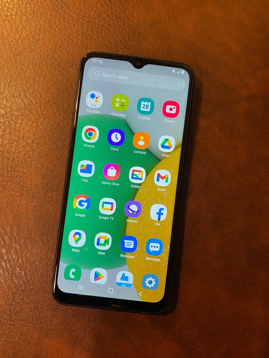 New Smartphone Samsung SimFree open to any network - Image 1