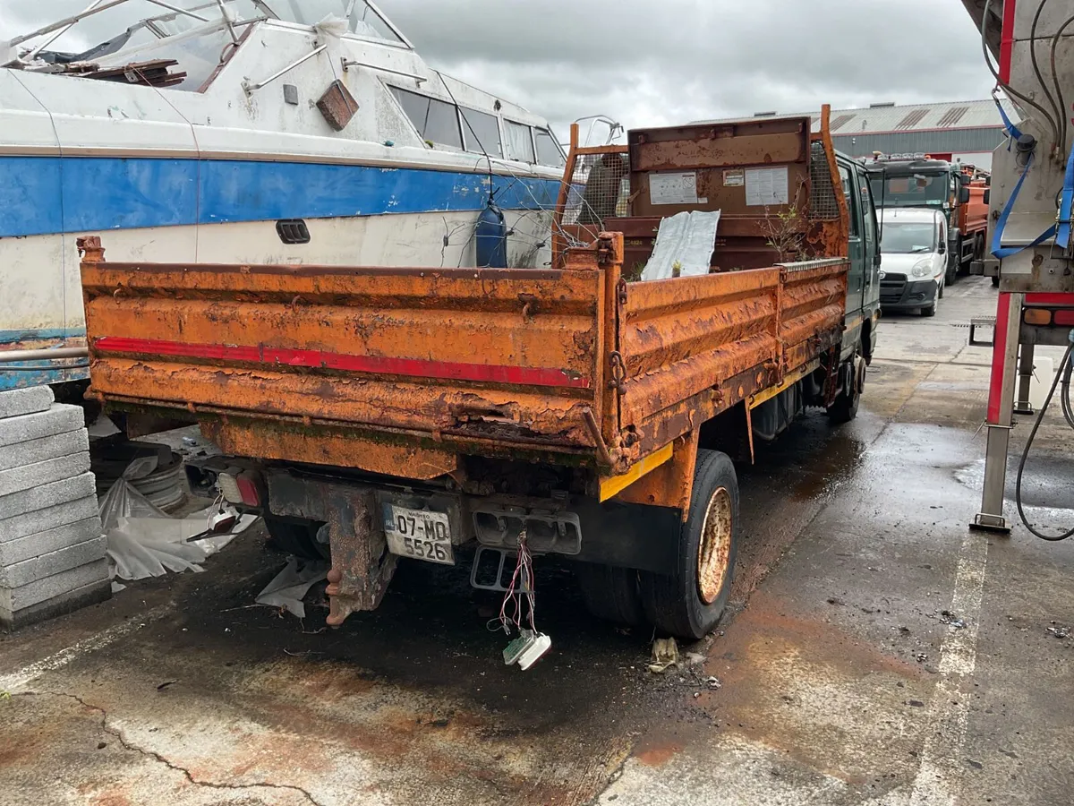 2007 Isuzu Crew Cab For Auction - Image 2