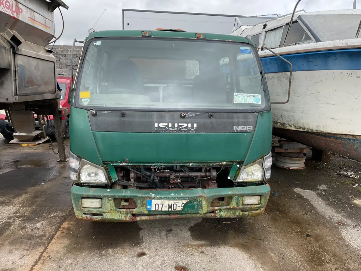 2007 Isuzu Crew Cab For Auction - Image 3