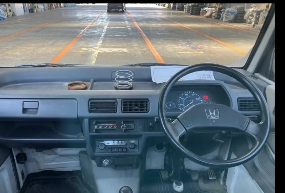 1992 Honda Acty 4 wheel drive - Image 4