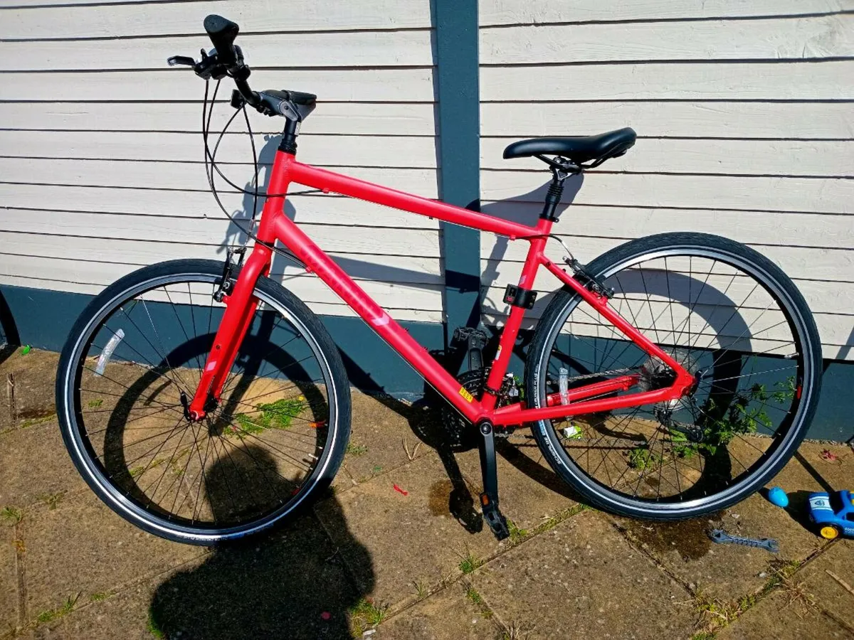 MARIN LARKSPUR CS3 HYBRID BICYCLE - Image 1