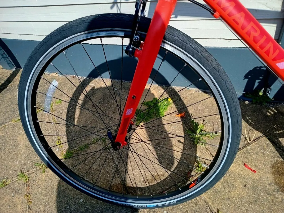 MARIN LARKSPUR CS3 HYBRID BICYCLE - Image 2