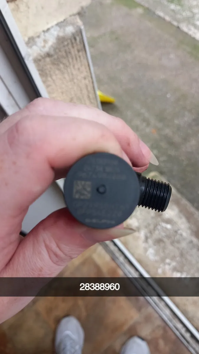 Ford injectors and fuel bar - Image 2