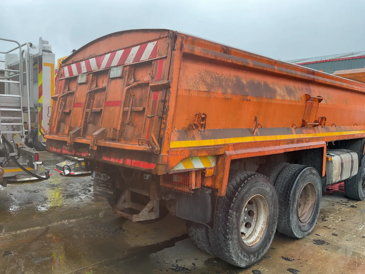 2008 Volvo FM Tipper For Auction - Image 3