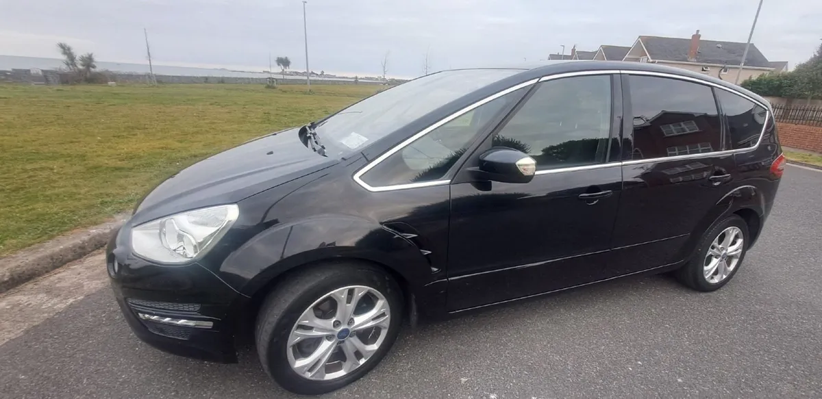 Ford S-Max Titanium 2014 - Image 1