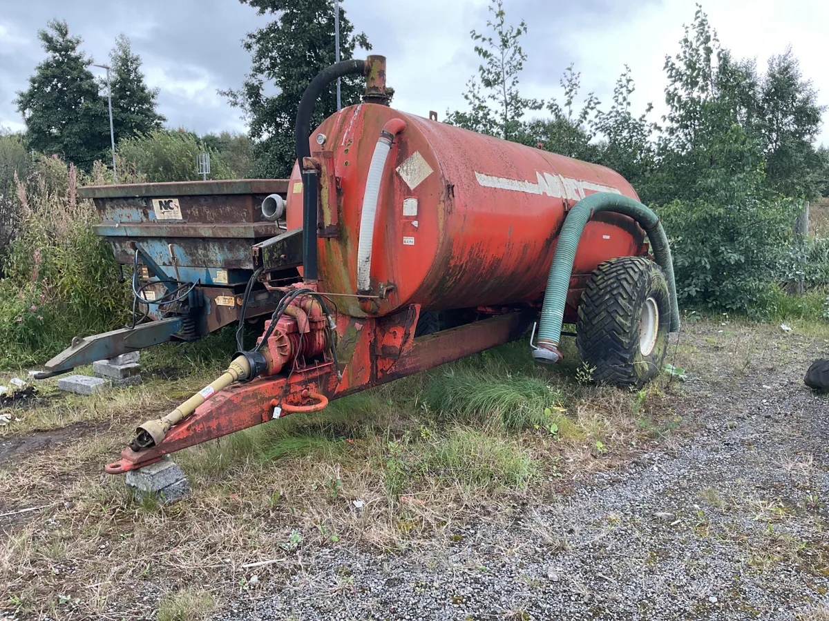 Abbey 1600 Tank For Auction - Image 1