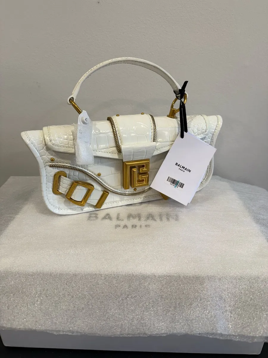 Balmain leather bag , detachable strap, brand New. - Image 2