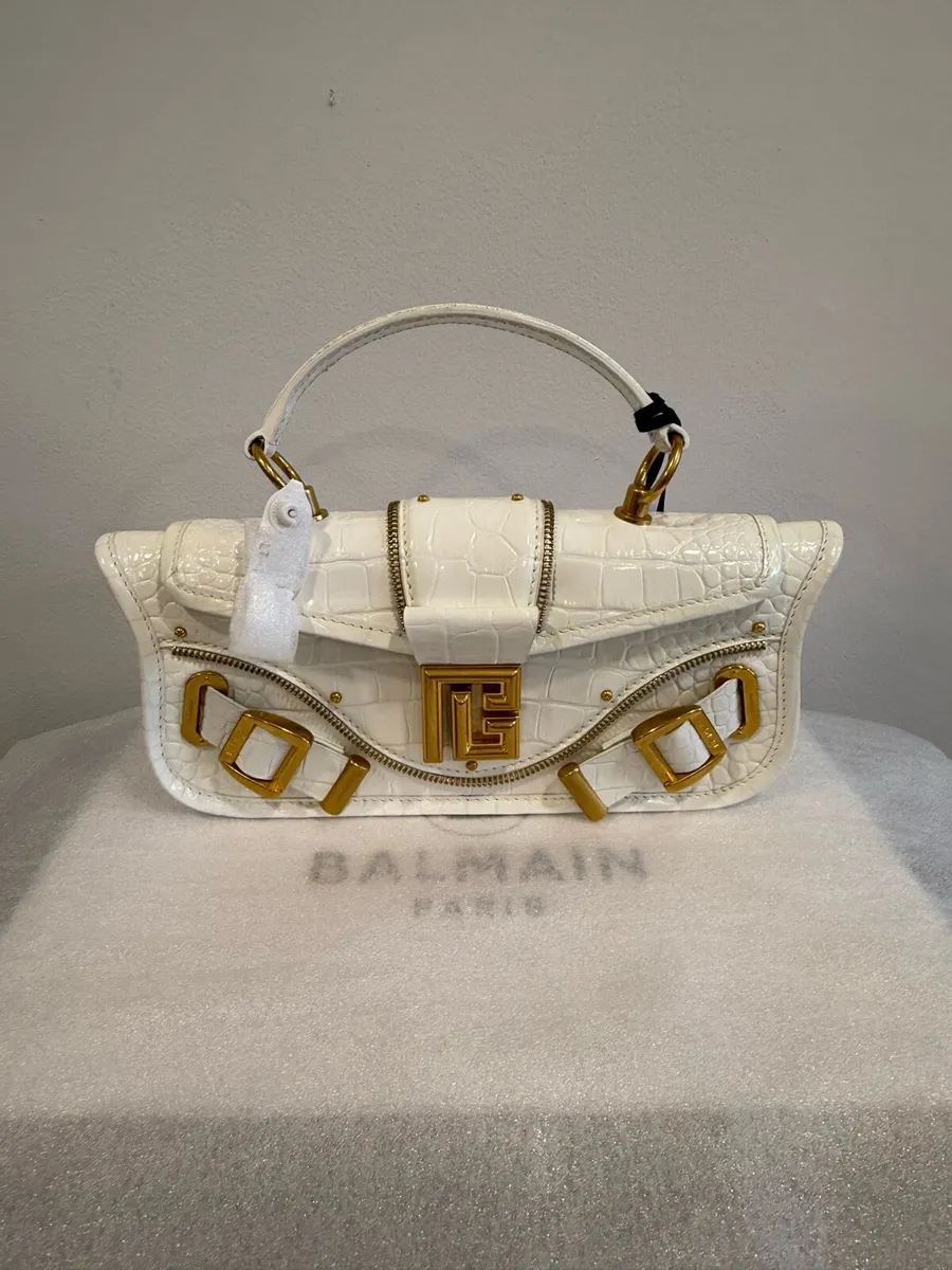 Balmain leather bag , detachable strap, brand New. - Image 4