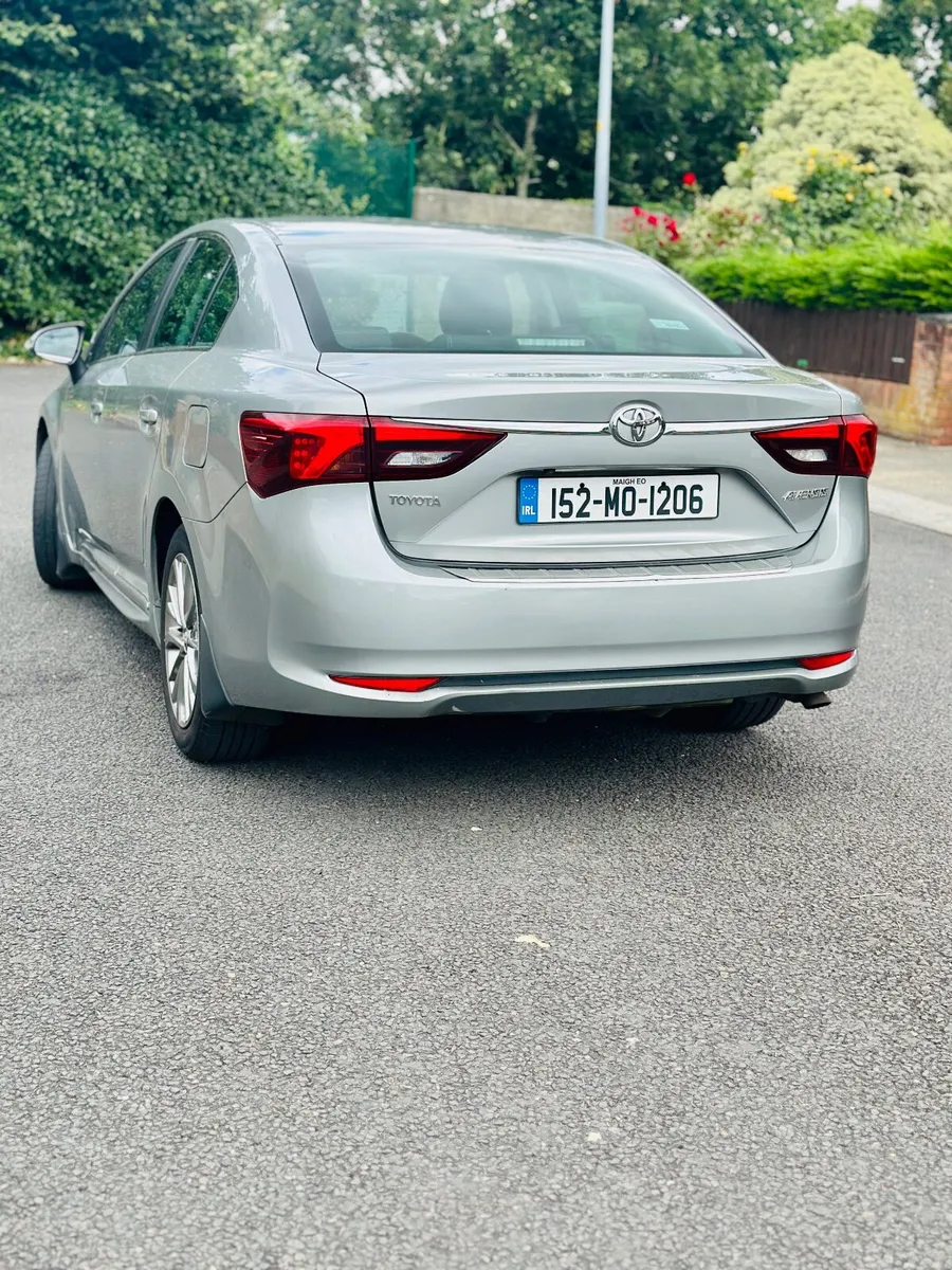 Toyota Avensis 1.6 Business edition - Image 2
