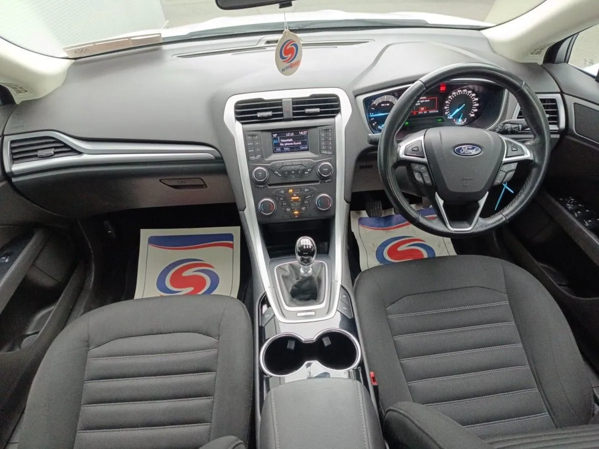 Ford Mondeo 1.6tdci 115PS Zetec 5dr hi Spec - Image 4