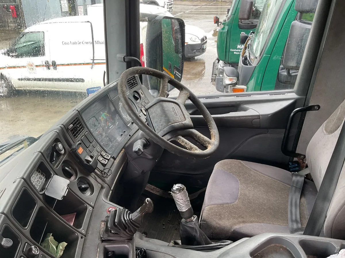 2001 Scania 260 Tipper For Auction - Image 3