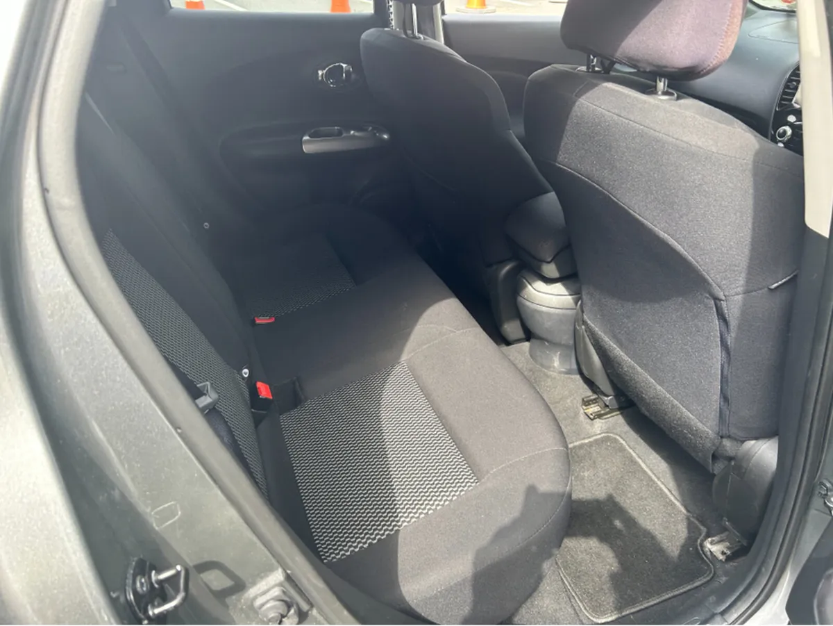 Nissan Juke 1.2 SV RED //ONLY 67000KLMS///I OWNER - Image 3