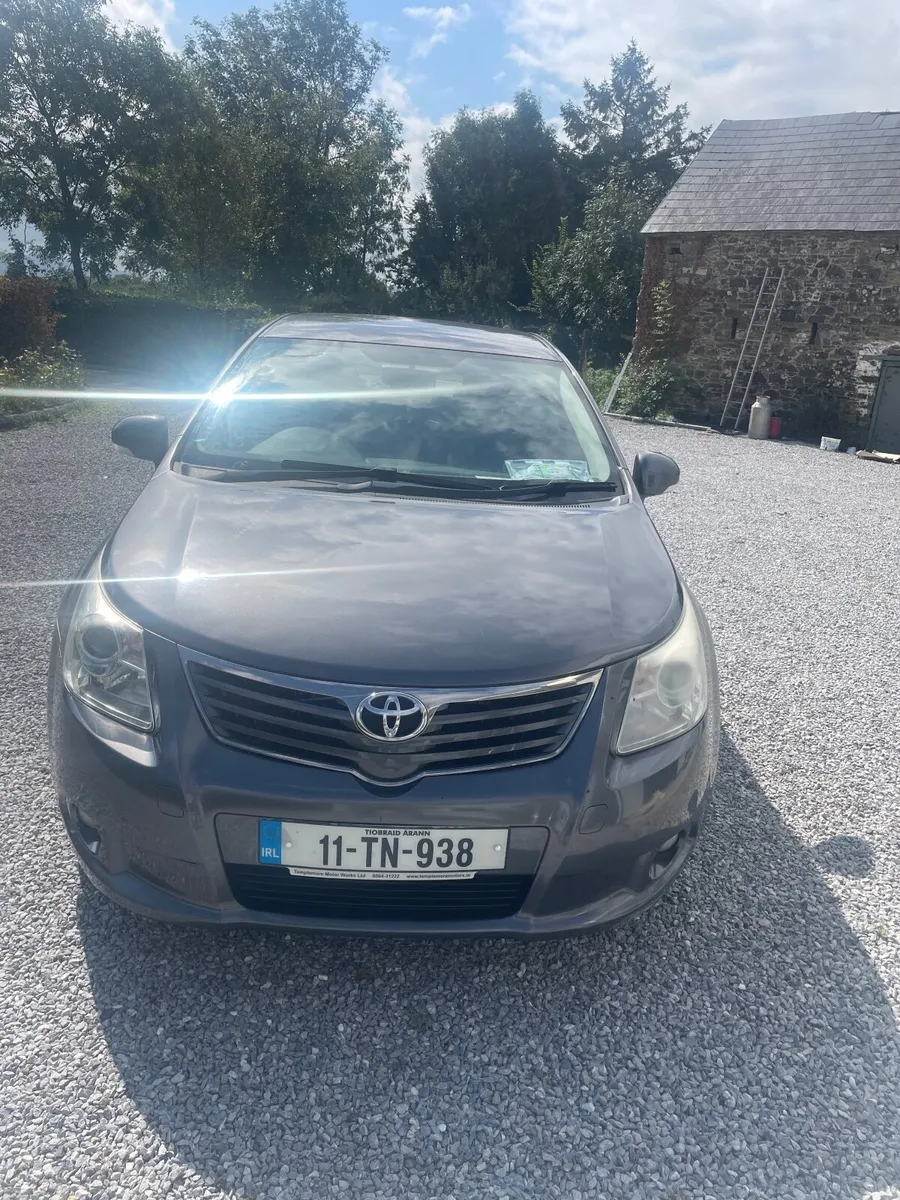 Toyota Avensis 2011 - Image 4