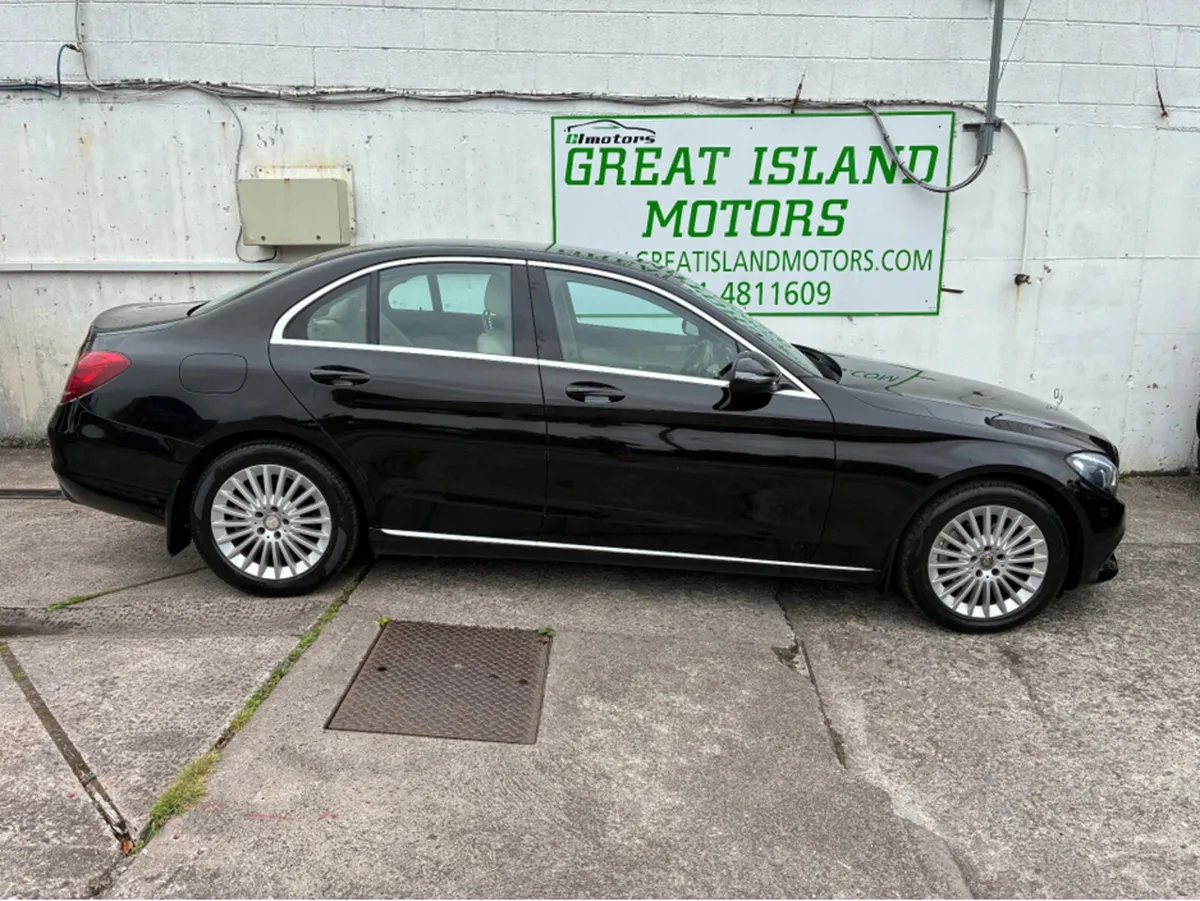 Mercedes-Benz C-Class 200 D EXCLUSIVE 4DR A AUTO - Image 3