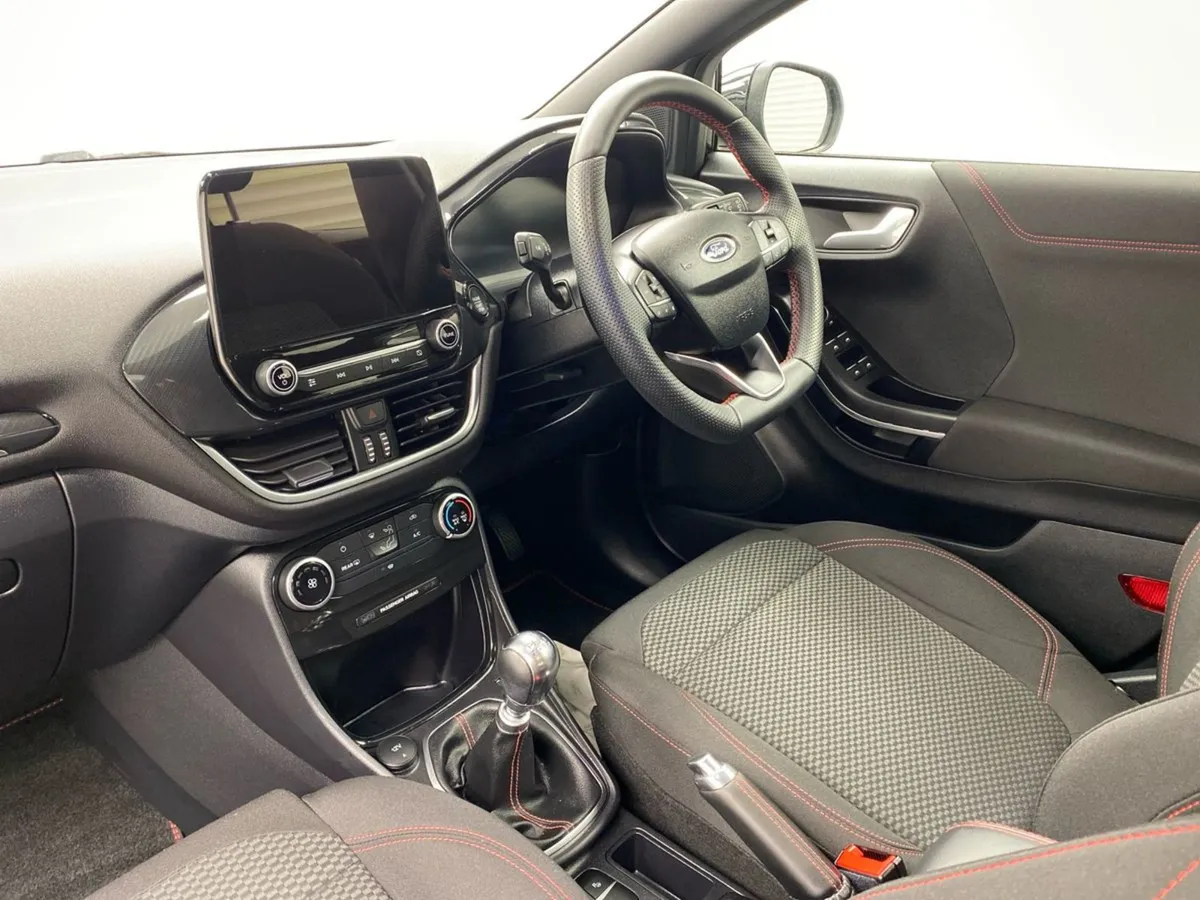 Ford Puma 1.0l Ecob Hybrid 155PS St-line X Gold - Image 3