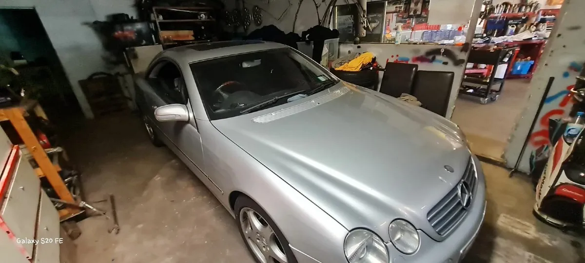 2002 Mercedes CL 500 V8 - Image 1
