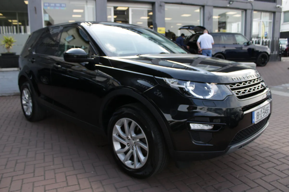Land Rover Discovery Sport 2018 - Image 2
