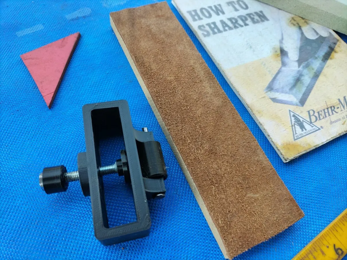 Sharpening Set with Honing Guide - Image 4