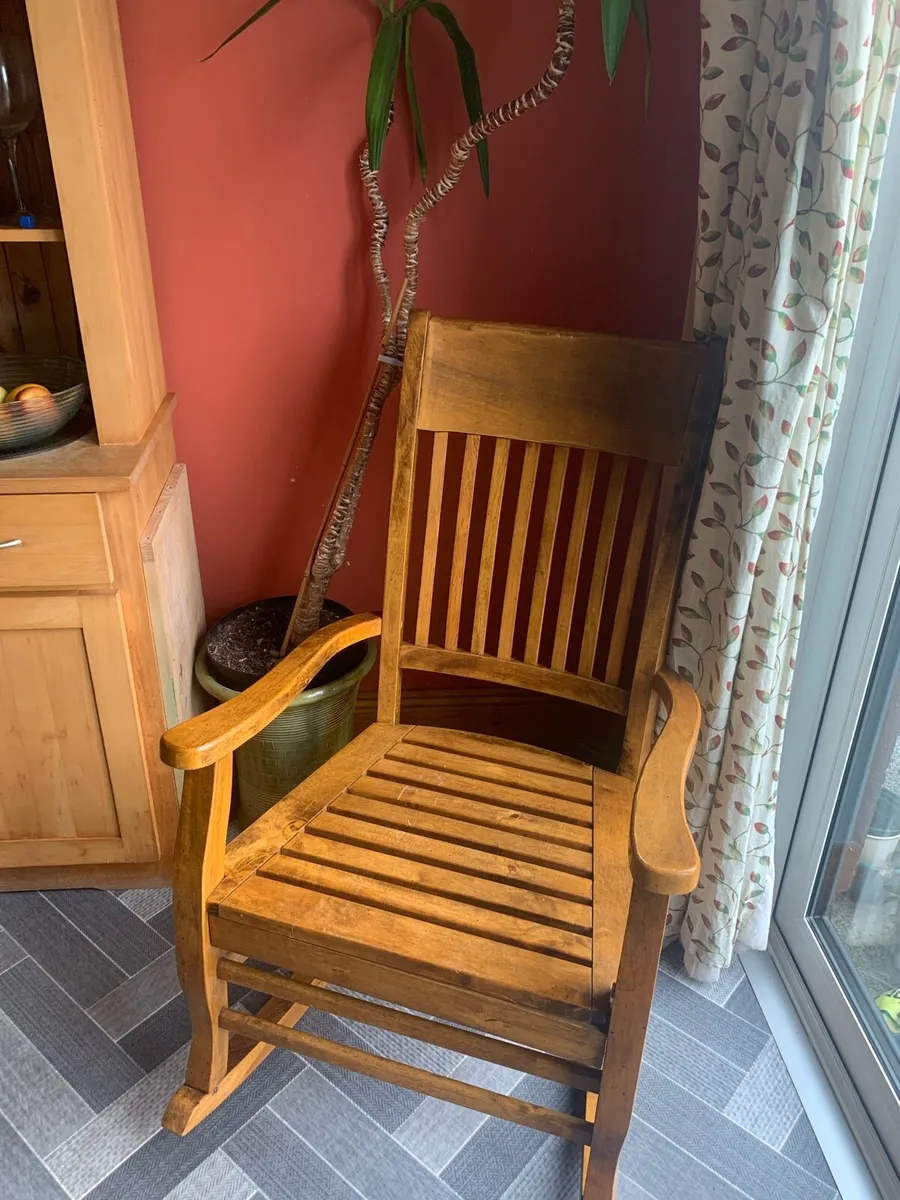 Rocking chair - Image 1
