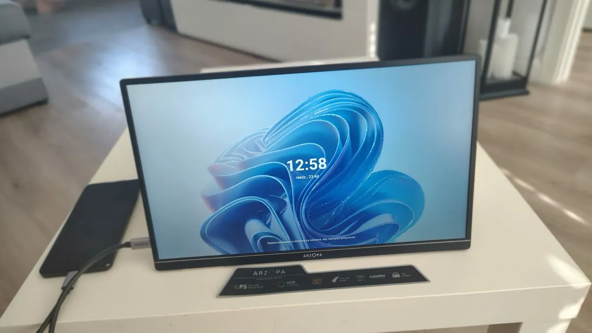 14" Portable Monitor FullHD Type C HDMI 1920/1080P - Image 4