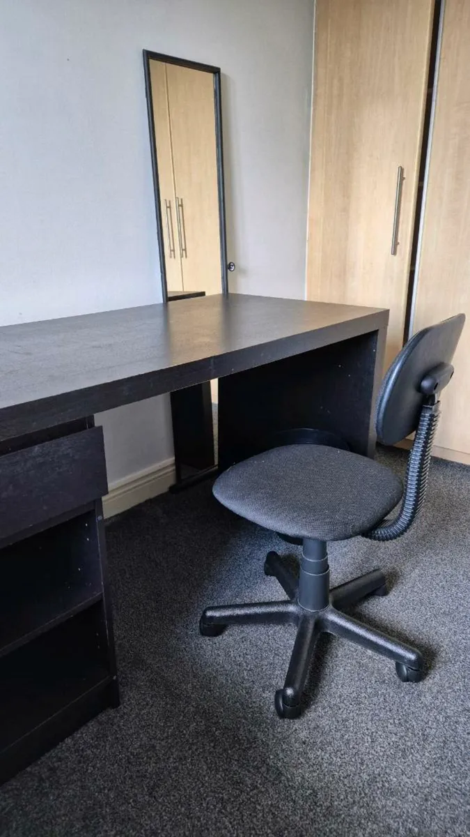 Large Office Desk & Chair - Image 4