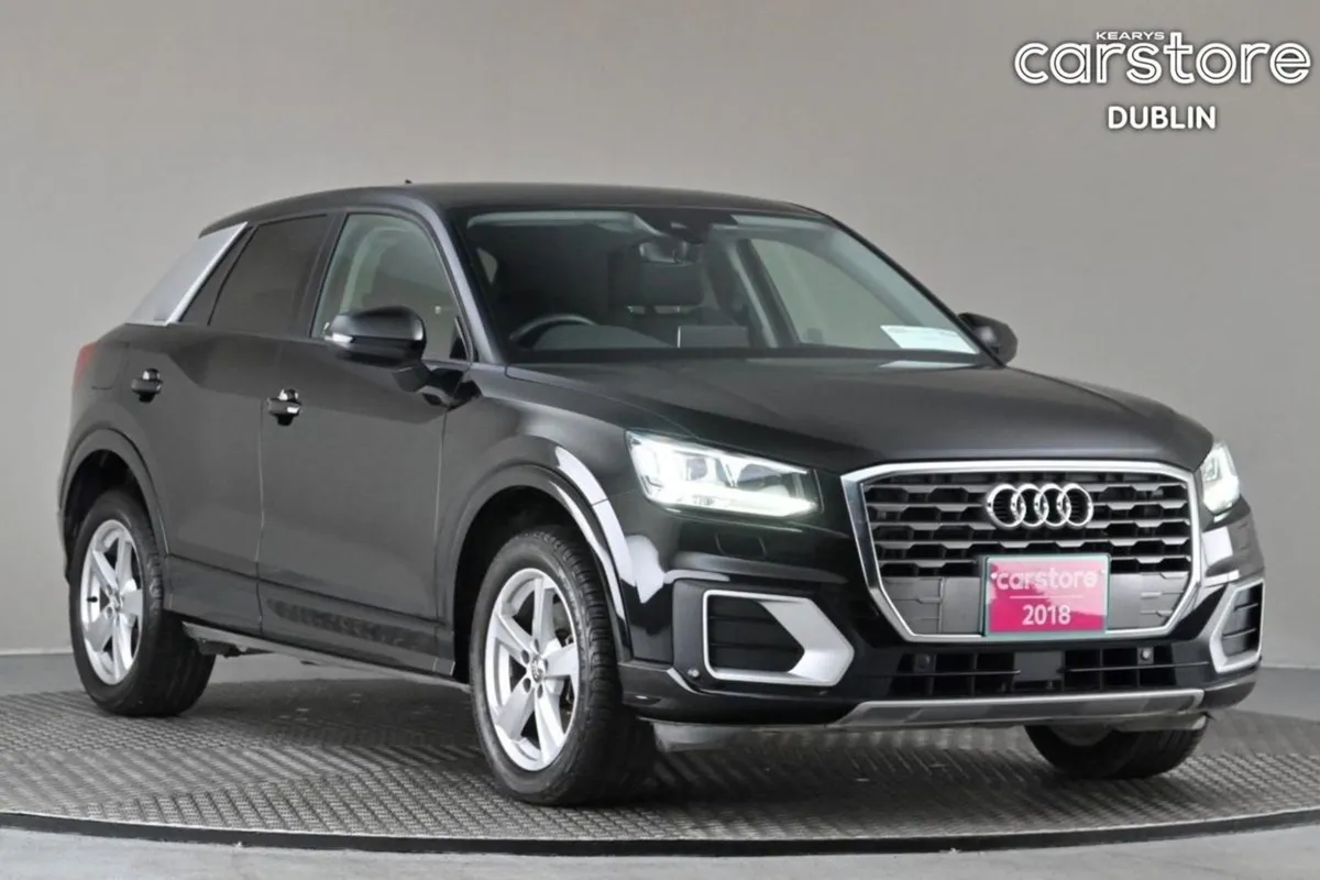 Audi Q2 1.0 Tfsi S-tronic 115BHP  reverse Cam par - Image 1