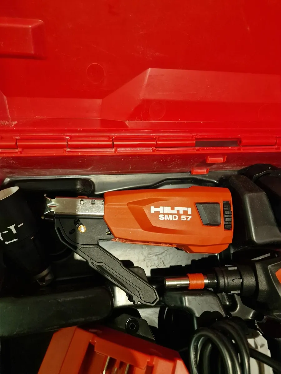 Hilti screwgun BRAND NEW 2025 - Image 3