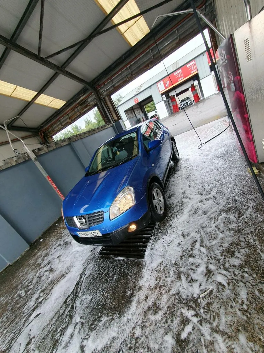 Nissan jeep - Image 1
