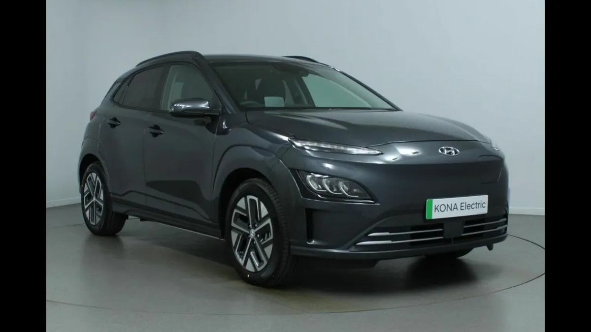 Hyundai Kona EV Premium 64 kWh, With NEW Battery