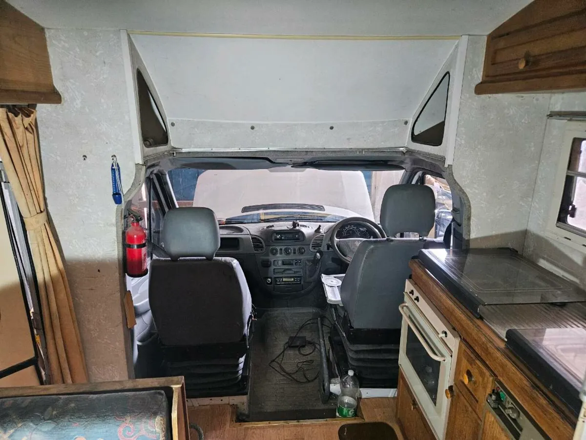 Campervan Automatic sprinter - Image 4