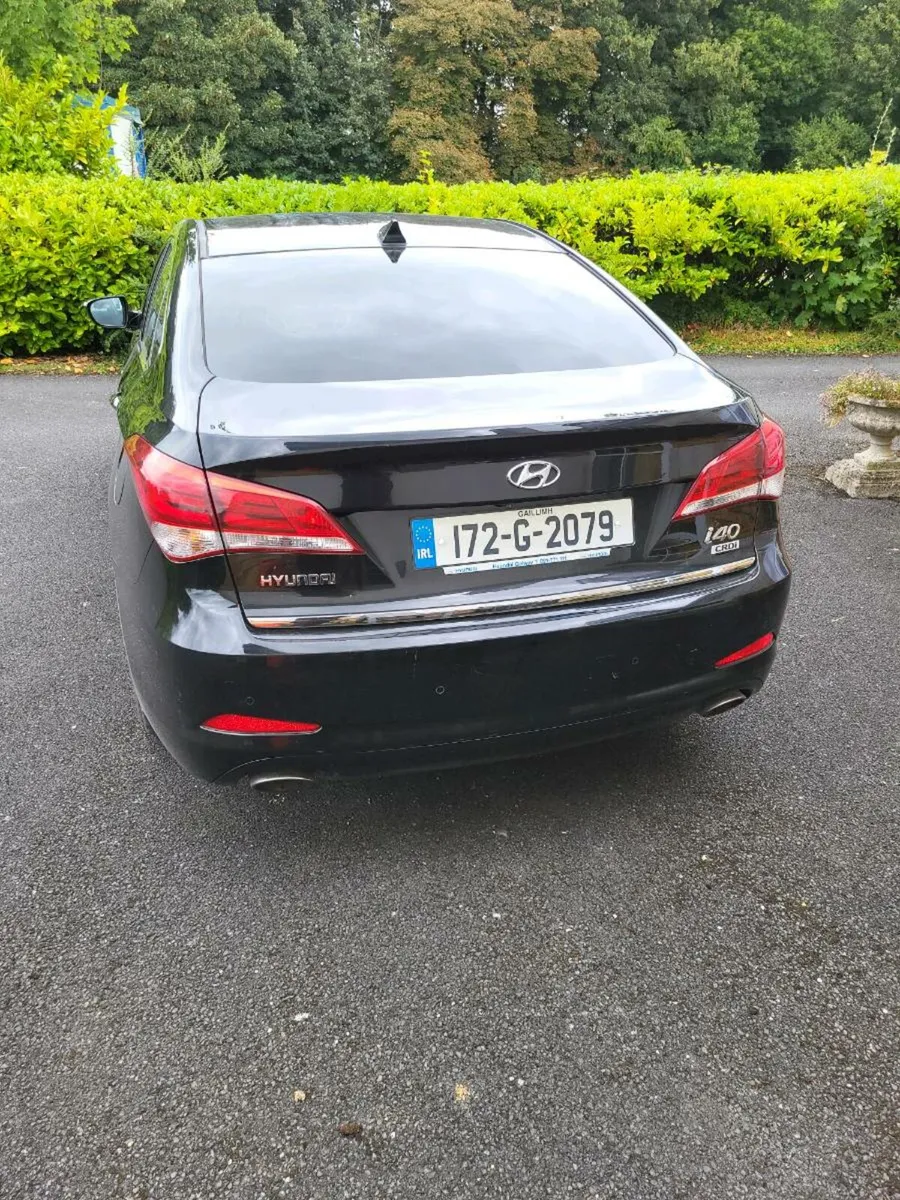 Car - Image 3