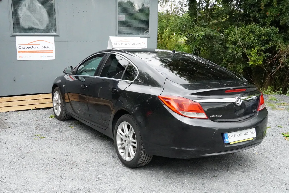 VAUXHALL INSIGNIA WITH ROAD TAX - Image 3