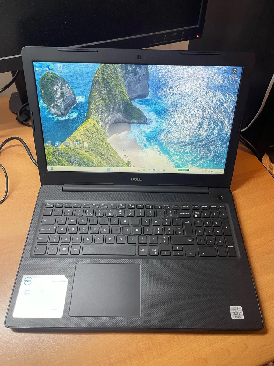 Dell Vostro i3 pro 16-256 win 11 pro - Image 1