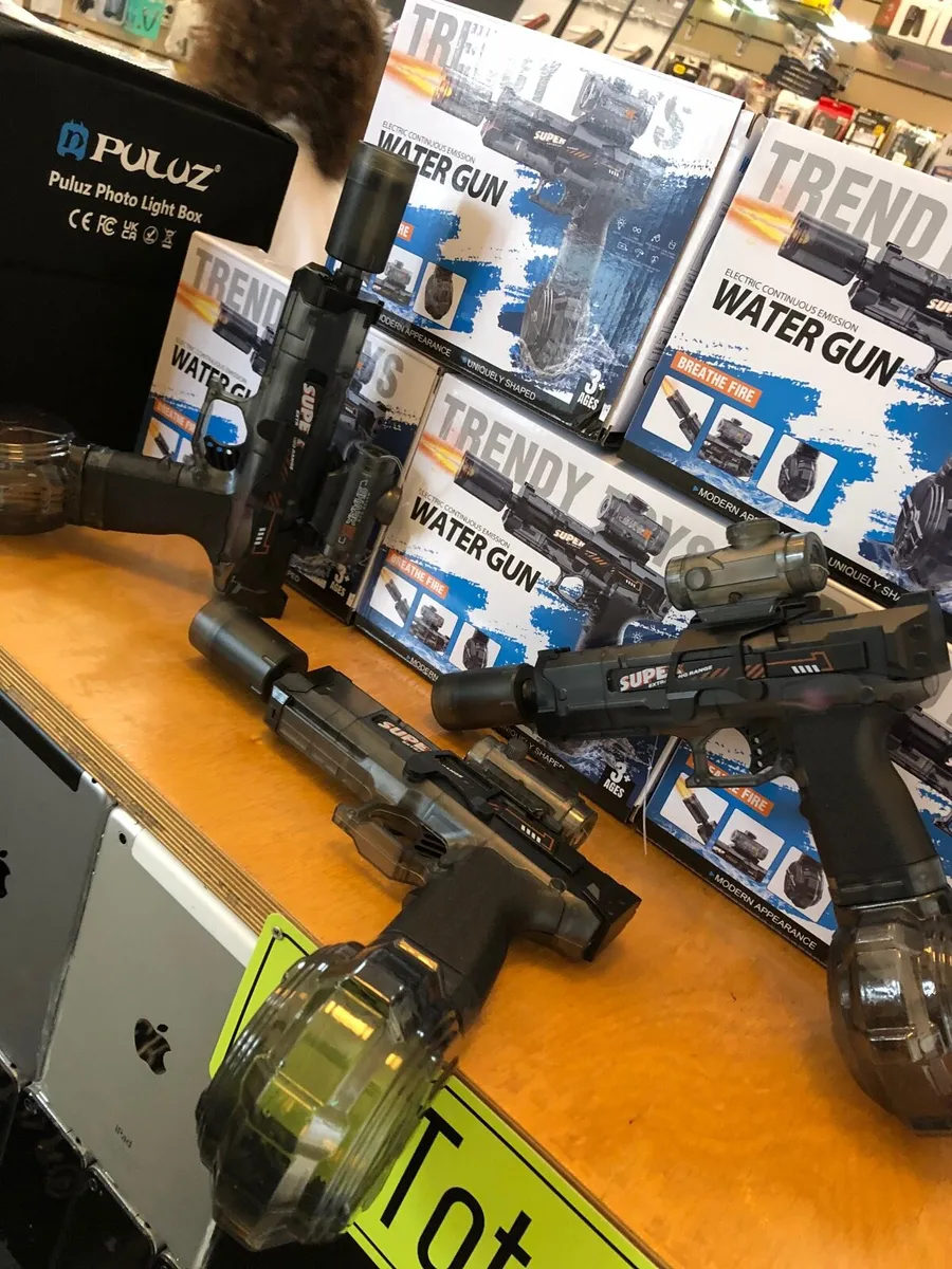 Rechargeable Electric Water Guns With Laser - Image 2