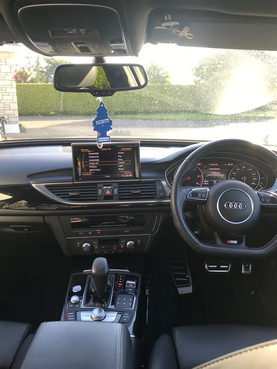 Audi A6, low mileage with tilt/slide sunroof - Image 2