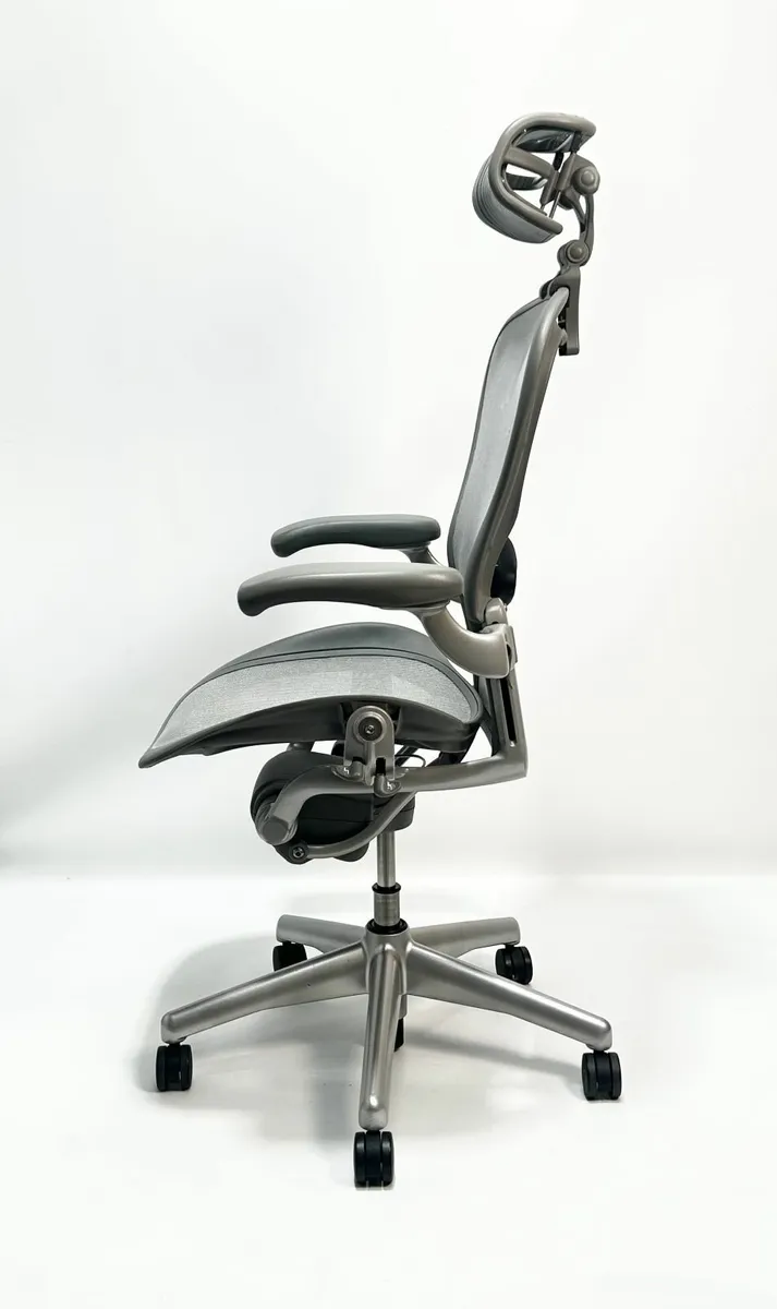Herman Miller Aeron Chair with Headrest (Size C) - Image 2