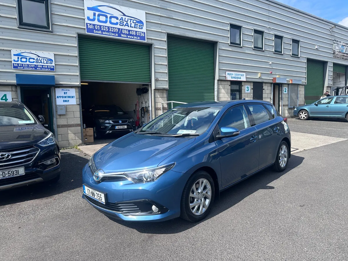 Toyota Auris Hybrid Luna, 2017 - Image 3