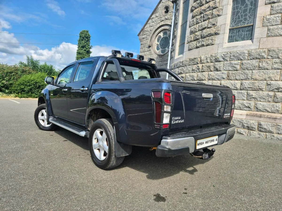 2017 IZUZU DMAX NO VAT - Image 4