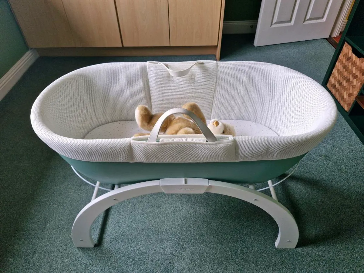 Free Moses Basket - Image 2