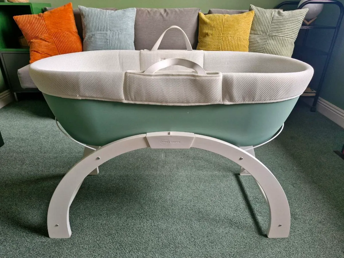 Free Moses Basket - Image 4