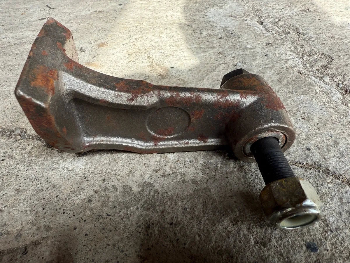 5 Boothy Flails with Bolts and Bushings - Image 1
