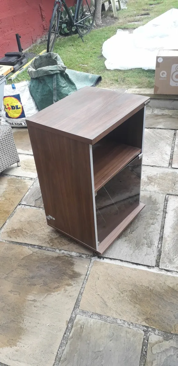 Free Sanyo  old school hifi cabinet - Image 2