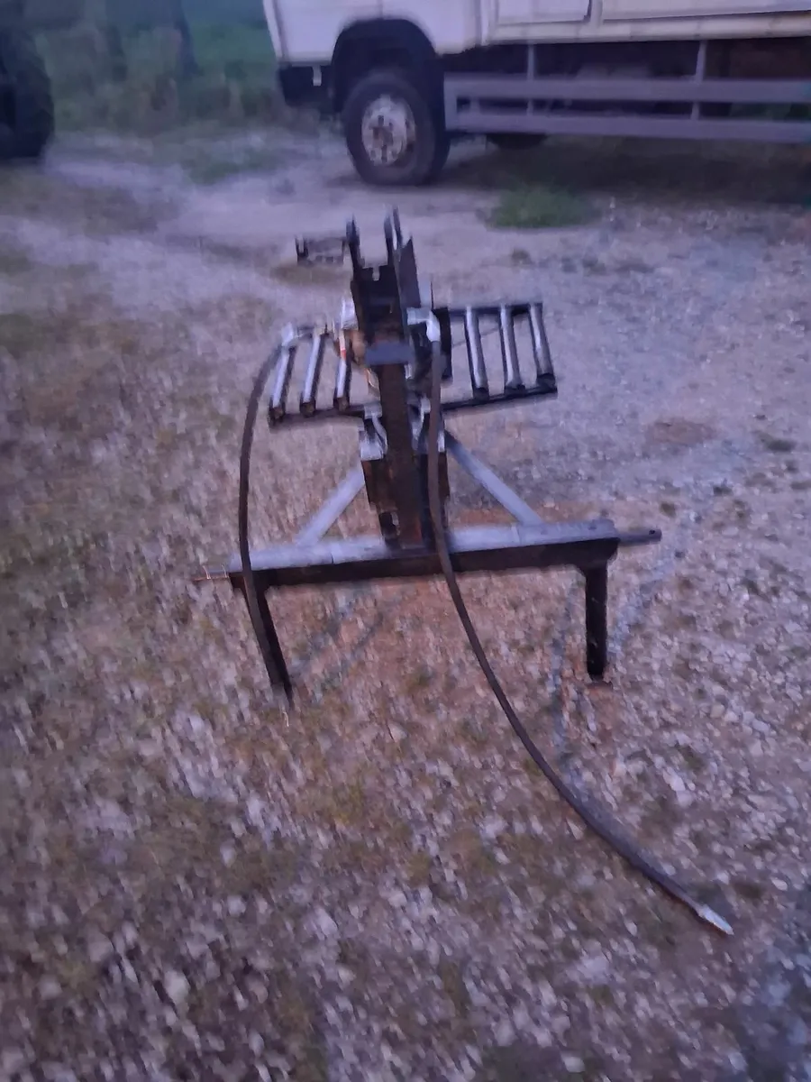 2 x Log splitter - Image 4
