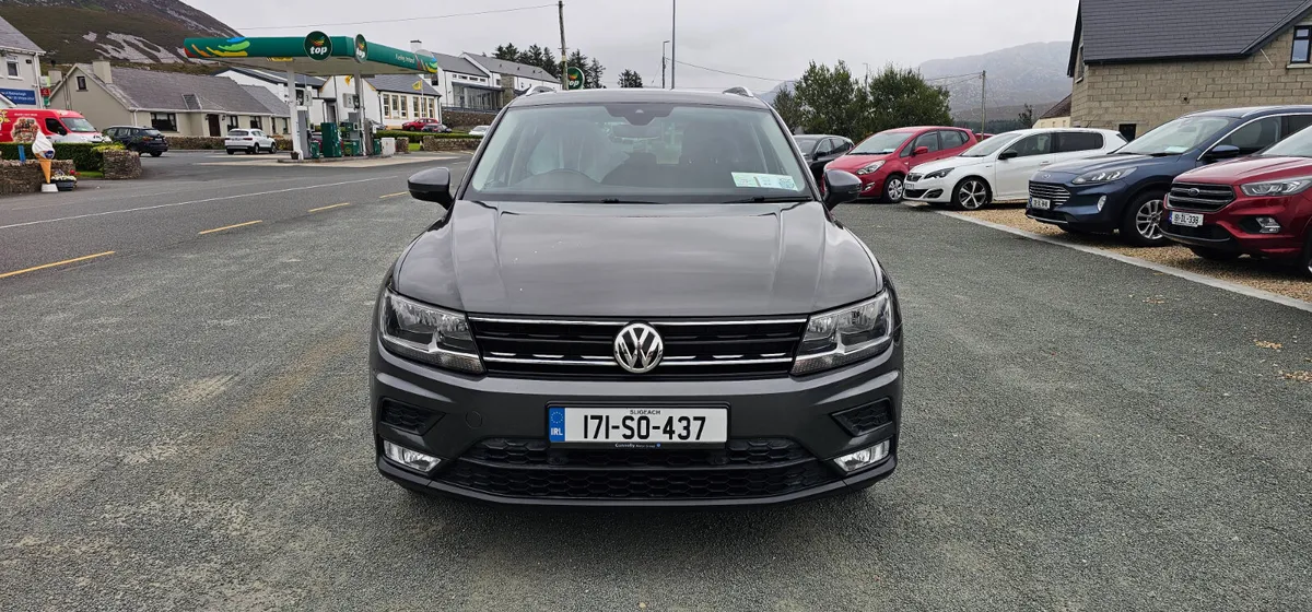 Volkswagen Tiguan 2.0 TDI  BMT Comfortline 2017 - Image 2