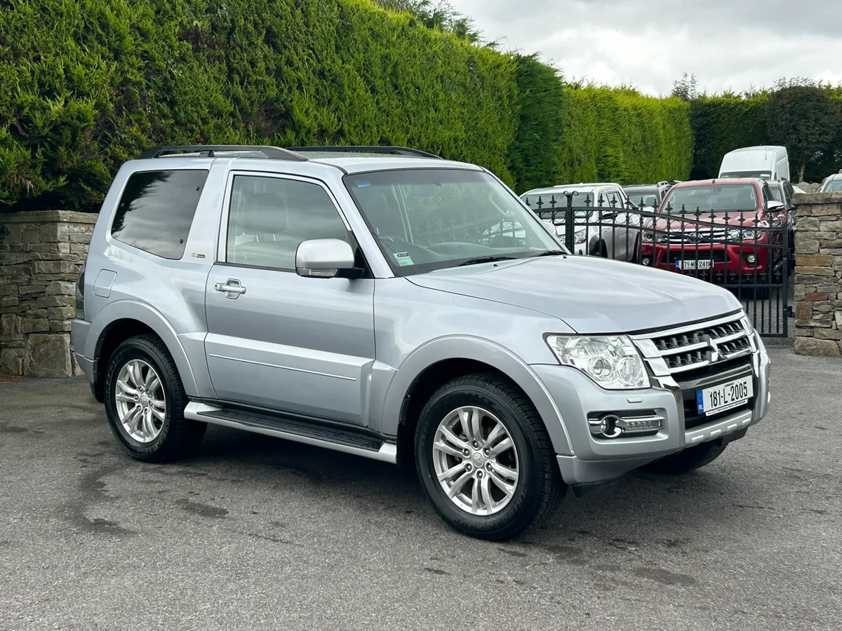 2018 Mitsubishi Pajero 3.2 DiD - Image 1