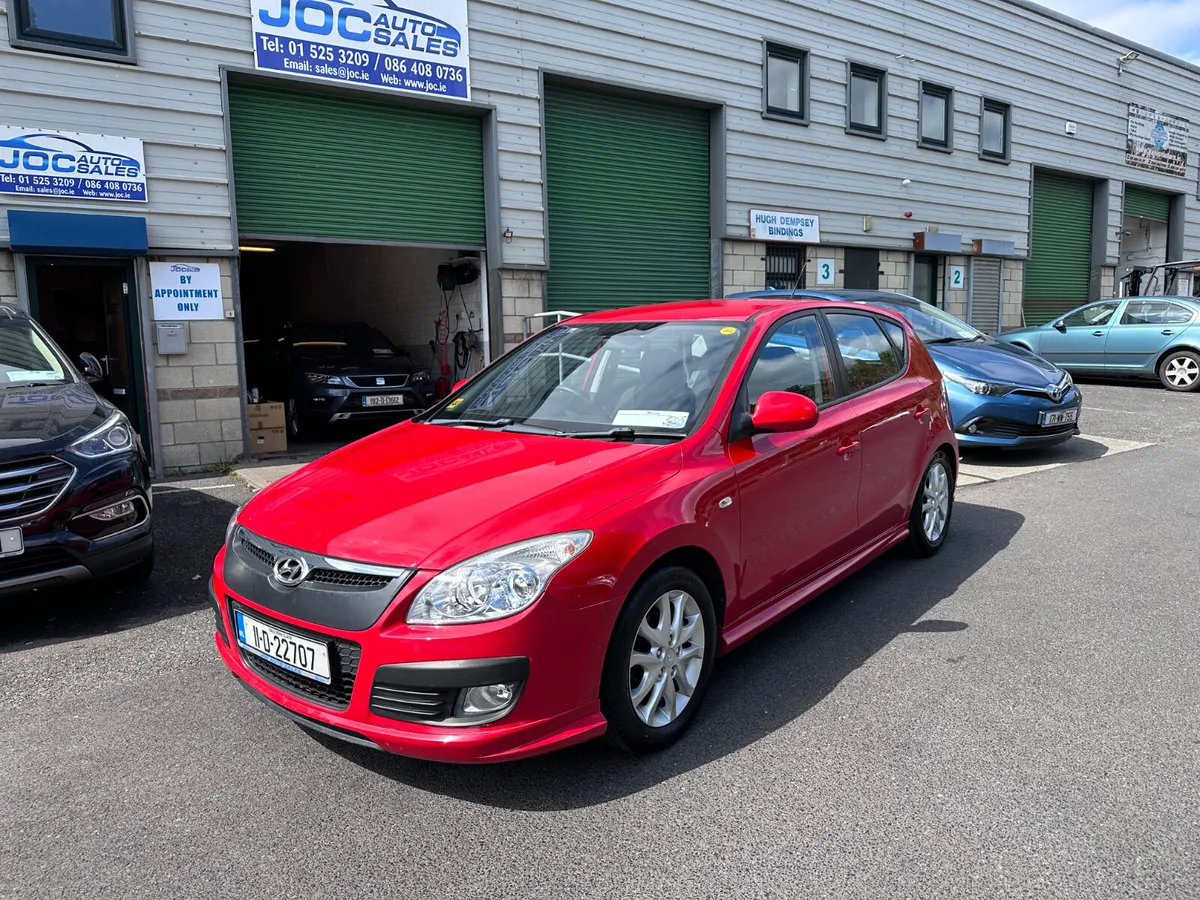 Hyundai i30 1.4 Deluxe, 2011 - Image 3