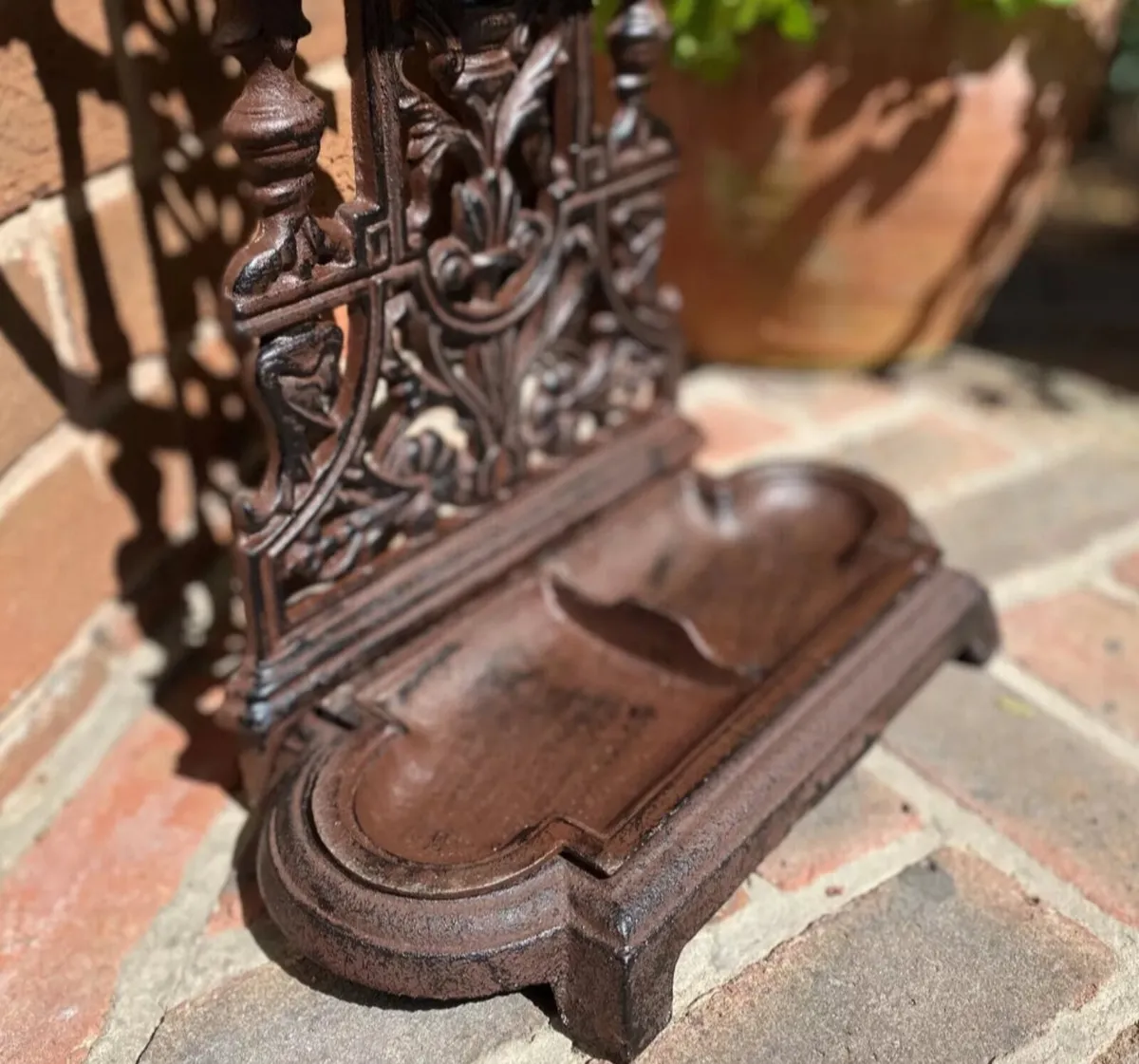 Vintage Style Cast Iron Umbrella Stand NEW - Image 2